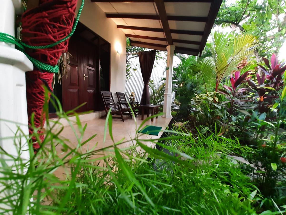 The Otunna Guest House Sigiriya Exterior photo